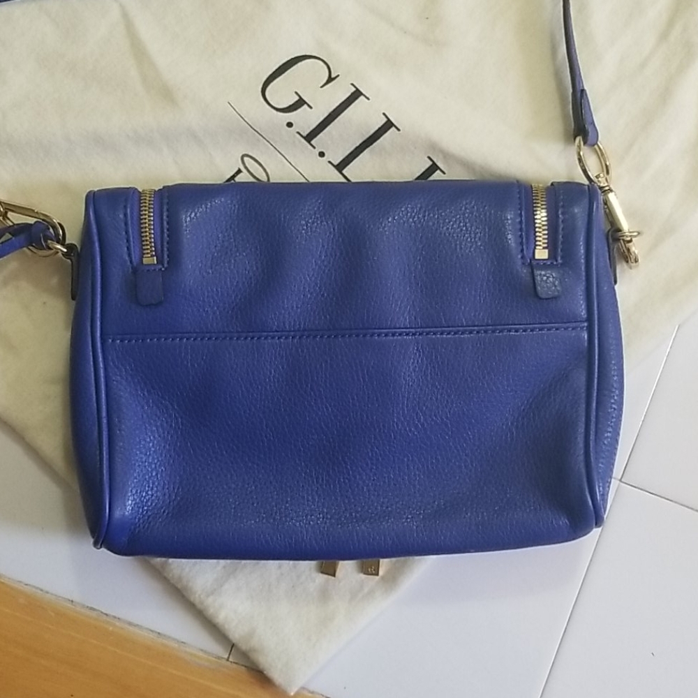 G.I.L.I.  Haloguard crossbody - Picture 2 of 5